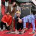 Red Hot Chili Peppers устанавливаю звезду в Голливудк. 2022. 01