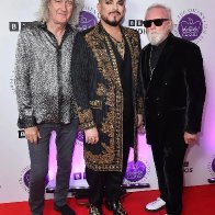 Queen   Adam Lambert на платиновом юбилее королевы 4.06.22. 05