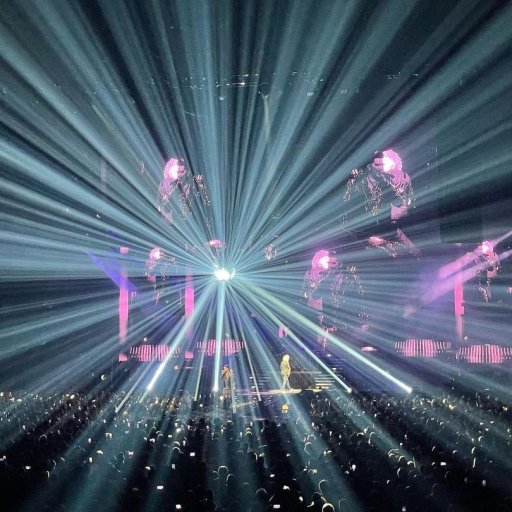 Queen   Adam Lambert на платиновом юбилее королевы 4.06.22. 15