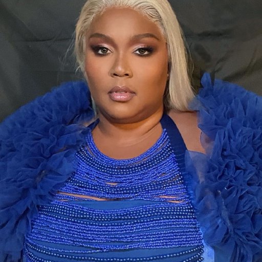 Lizzo в концертных и публичных образах. 2021. 06