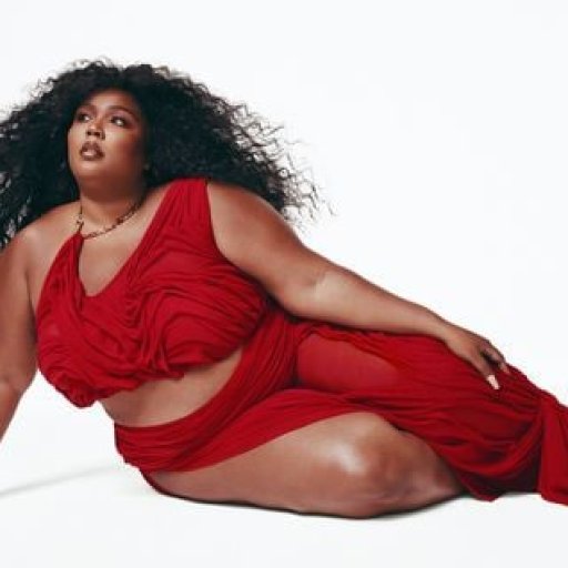 Lizzo в журнале ELLE. 2022. 06