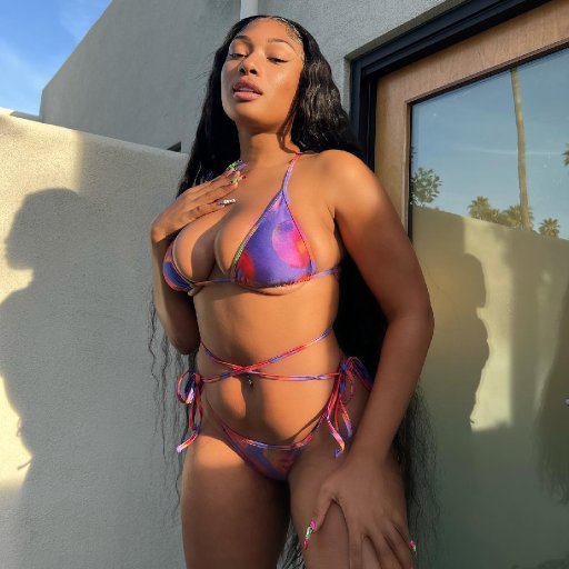 Купальники Megan Thee Stallion 2022. 14