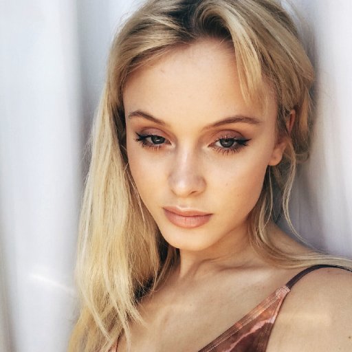 Zara-Larsson-2016-03