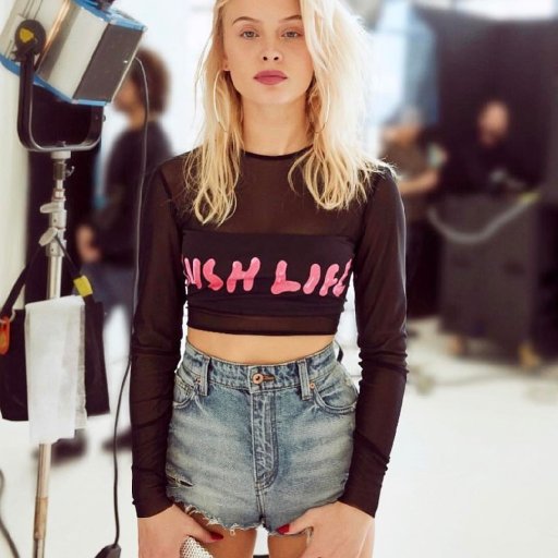 Zara-Larsson-2016-13