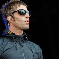 Liam-Gallagher-2017-wall-of-glass-05