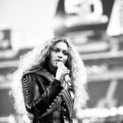 Beyonce-2016-show-biz.by-Superbowl-13