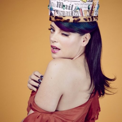 lily-allen-2016-10