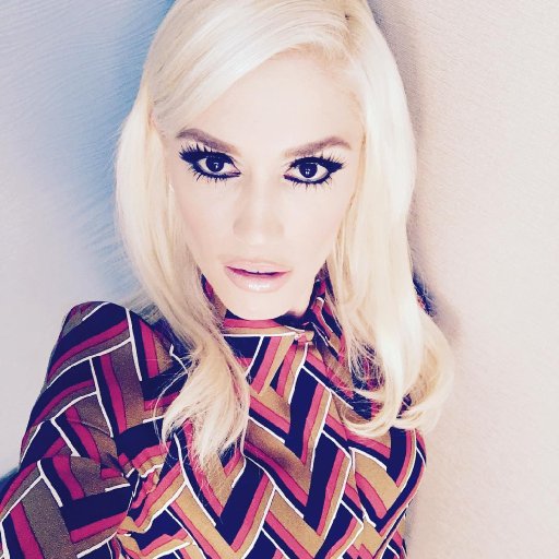 gwen-stefani-2016-voice-67_n