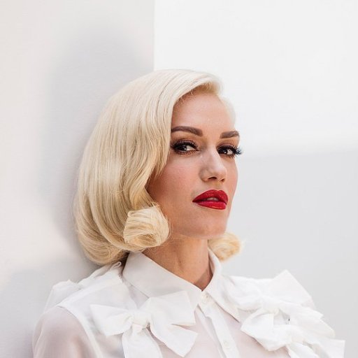 gwen-stefani-instyle-2016-01