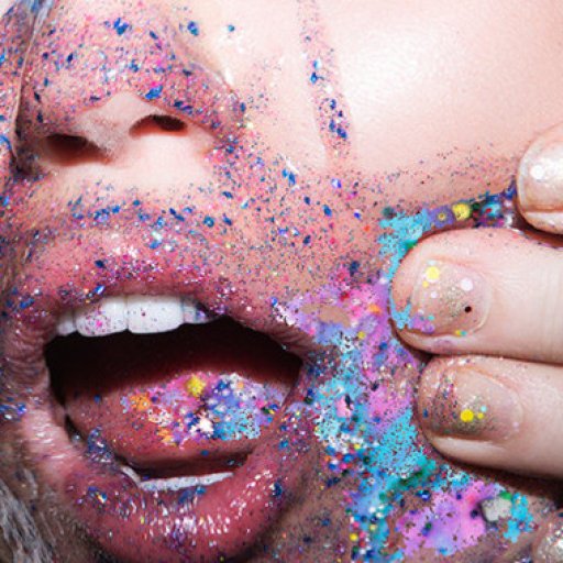 miley-cyrus-2015-HerDeadPetz-06