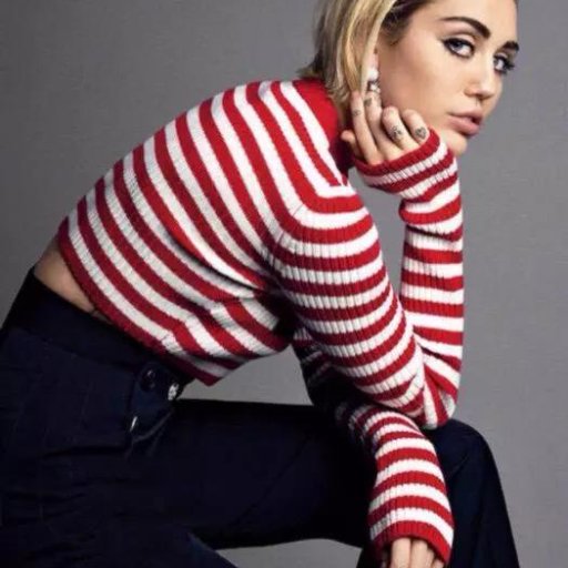 miley-cyrus-2015-marie-clai-01