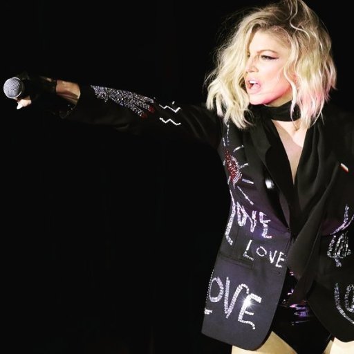 fergie-2016-tour-show-biz.by-19