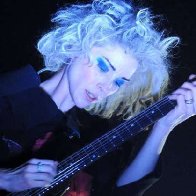 st-vincent-2017-new-york-show-biz.by-08