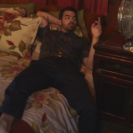 joe-jonas-rollacoaster-3