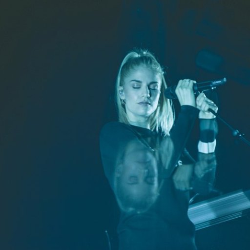 London-Grammar-2017-tour-show-biz.by-11