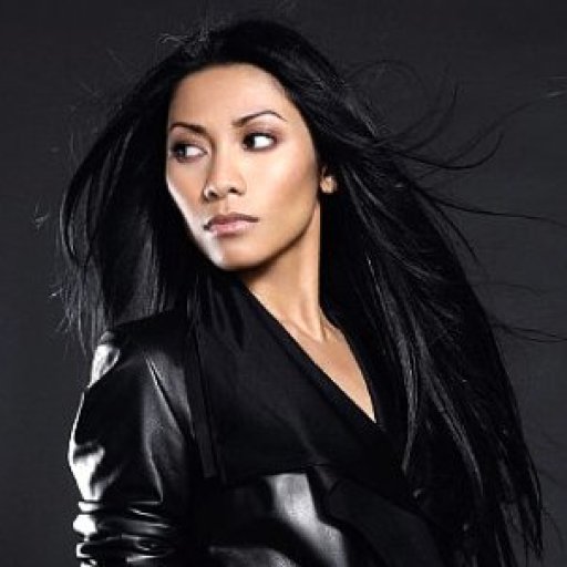 Anggun 