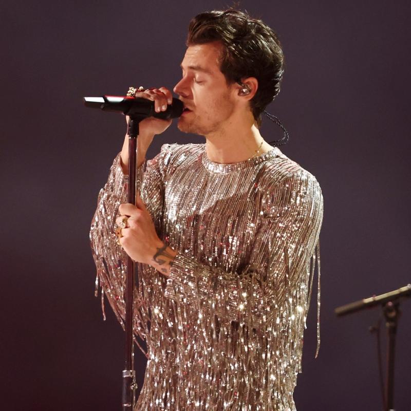 grammyHarrystyles2023t.jpg